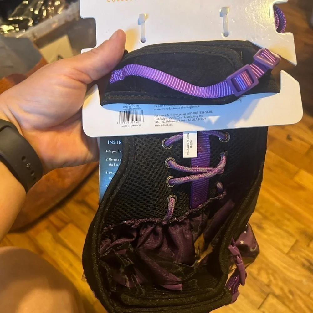 NWT  CAT Comfort Harness & Leash Glow In The Dark Purple Witch Dress Halloween